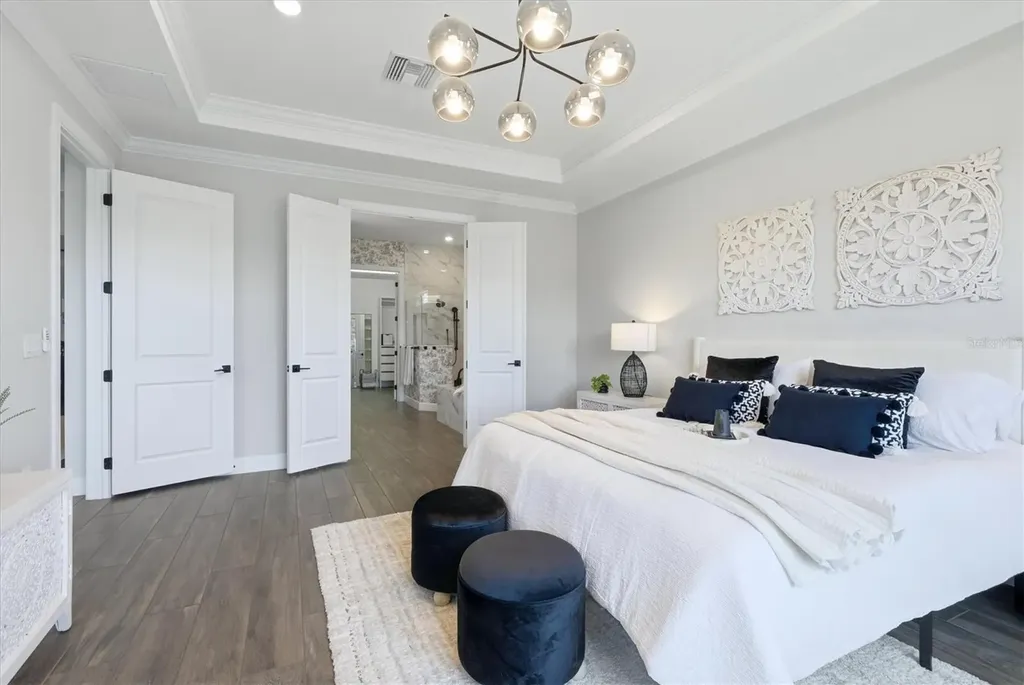 7892 Mainsail Lane Sarasota FL 34240