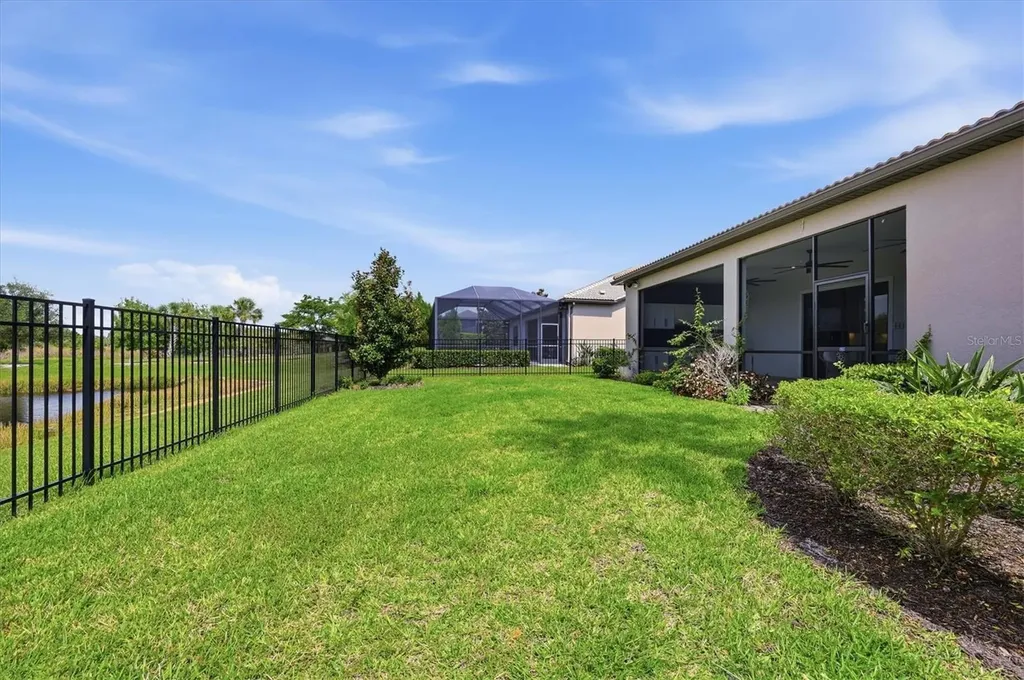 7892 Mainsail Lane Sarasota FL 34240