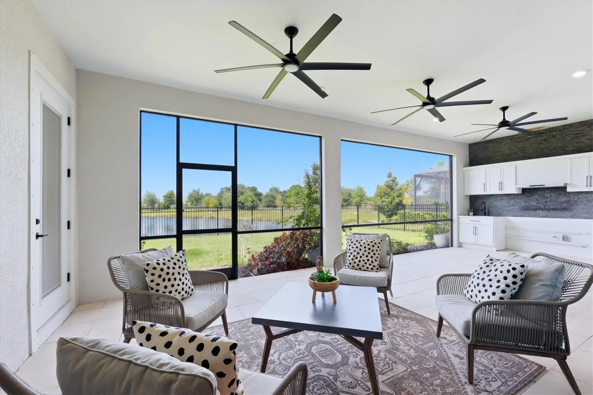 7892 Mainsail Lane Sarasota FL 34240
