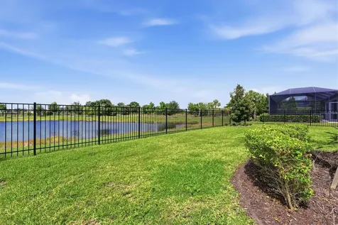 7892 Mainsail Lane Sarasota FL 34240
