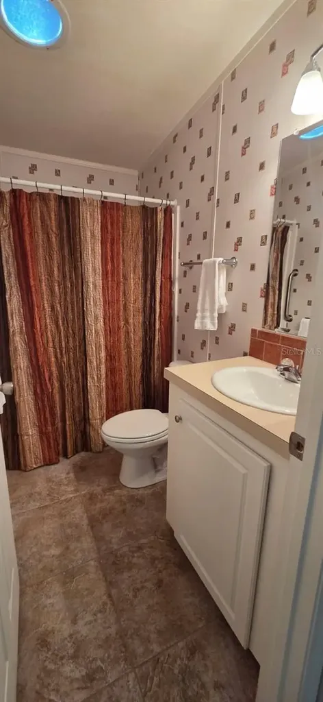 37437 Gill Avenue Zephyrhills FL 33541