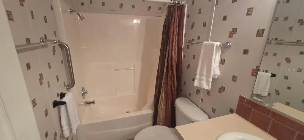 37437 Gill Avenue Zephyrhills FL 33541