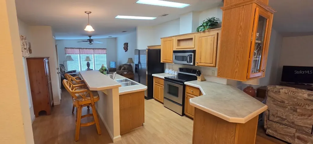 37437 Gill Avenue Zephyrhills FL 33541