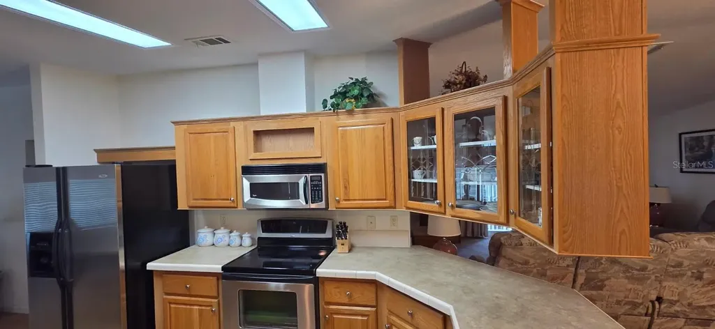 37437 Gill Avenue Zephyrhills FL 33541