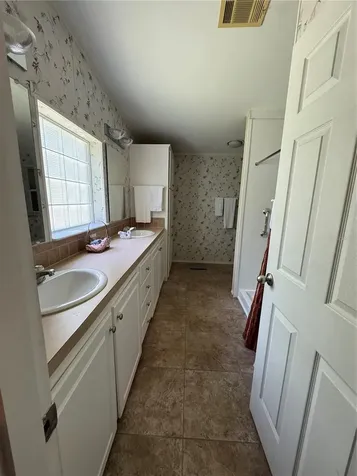 37437 Gill Avenue Zephyrhills FL 33541