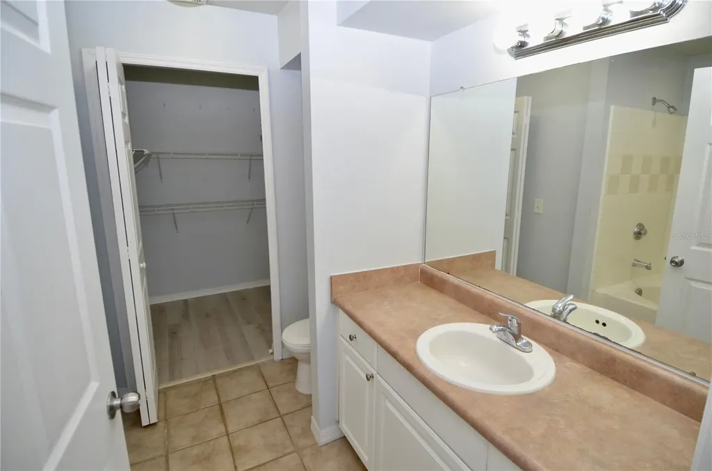 5621 Bidwell Parkway Sarasota FL 34233