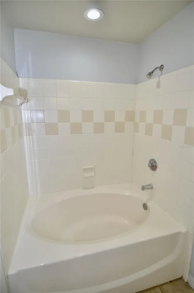 5621 Bidwell Parkway Sarasota FL 34233