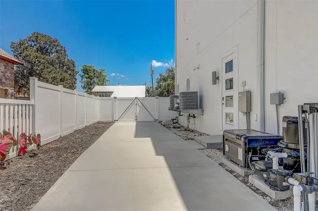 9940 Lone Tree Lane Orlando FL 32836