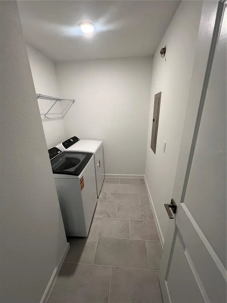 1872 Crowncrest Drive Apopka FL 32703