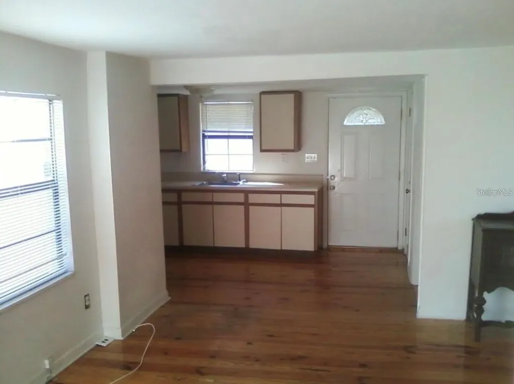 7205 S Manhattan Avenue Tampa FL 33616