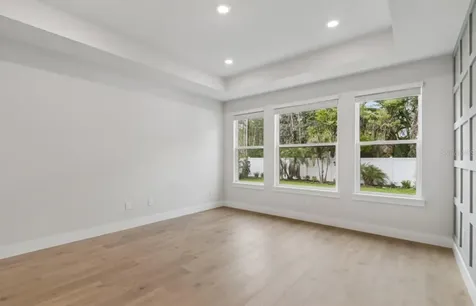 1002 W Charter Street Tampa FL 33603