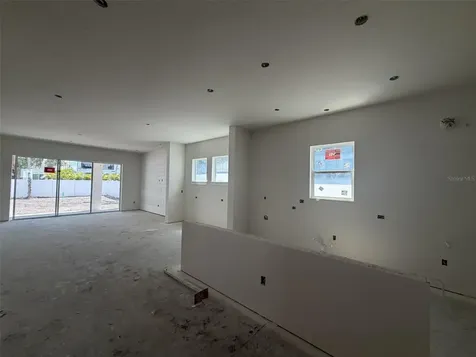 1002 W Charter Street Tampa FL 33603