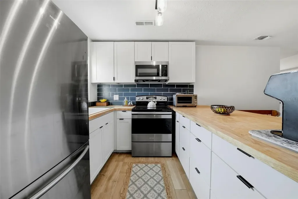 10310 Blue Field Court Thonotosassa FL 33592