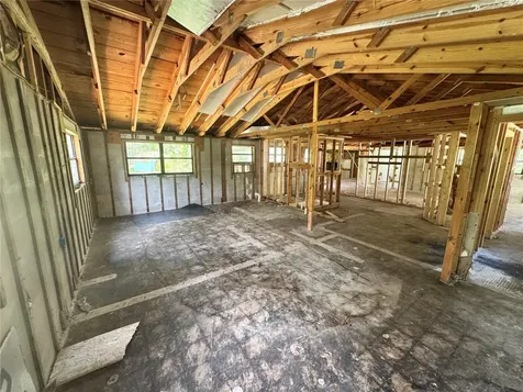9010 Maiden Lane Aripeka FL 34679