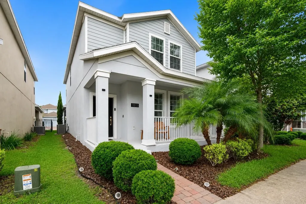 11813 Fiction Avenue Orlando FL 32832