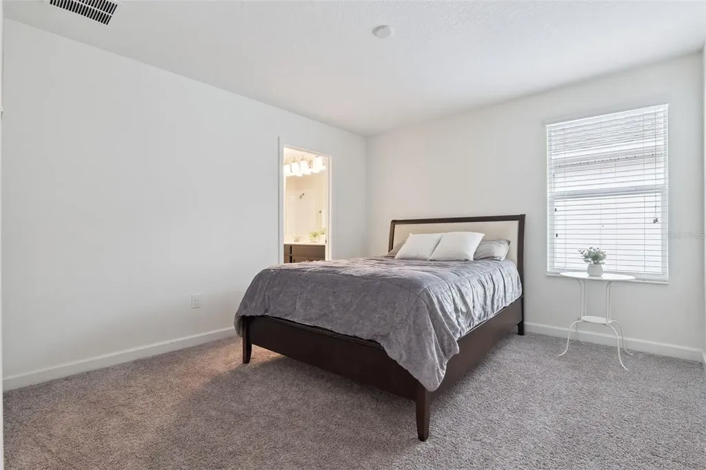 11813 Fiction Avenue Orlando FL 32832
