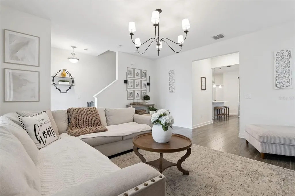 11813 Fiction Avenue Orlando FL 32832