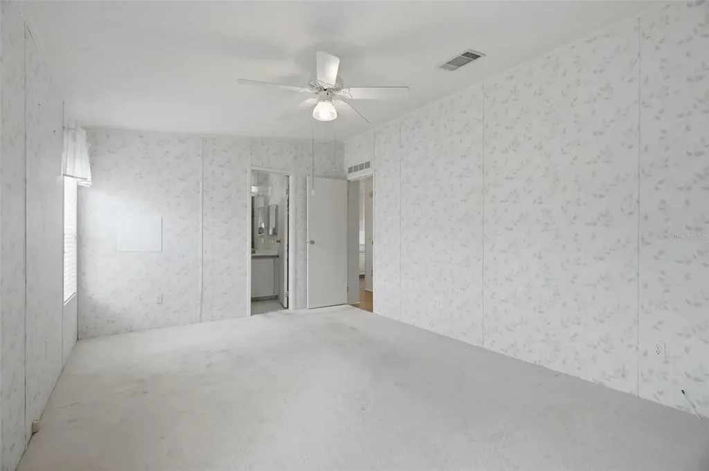 6826 Mount Orange Drive NE St Petersburg FL 33702