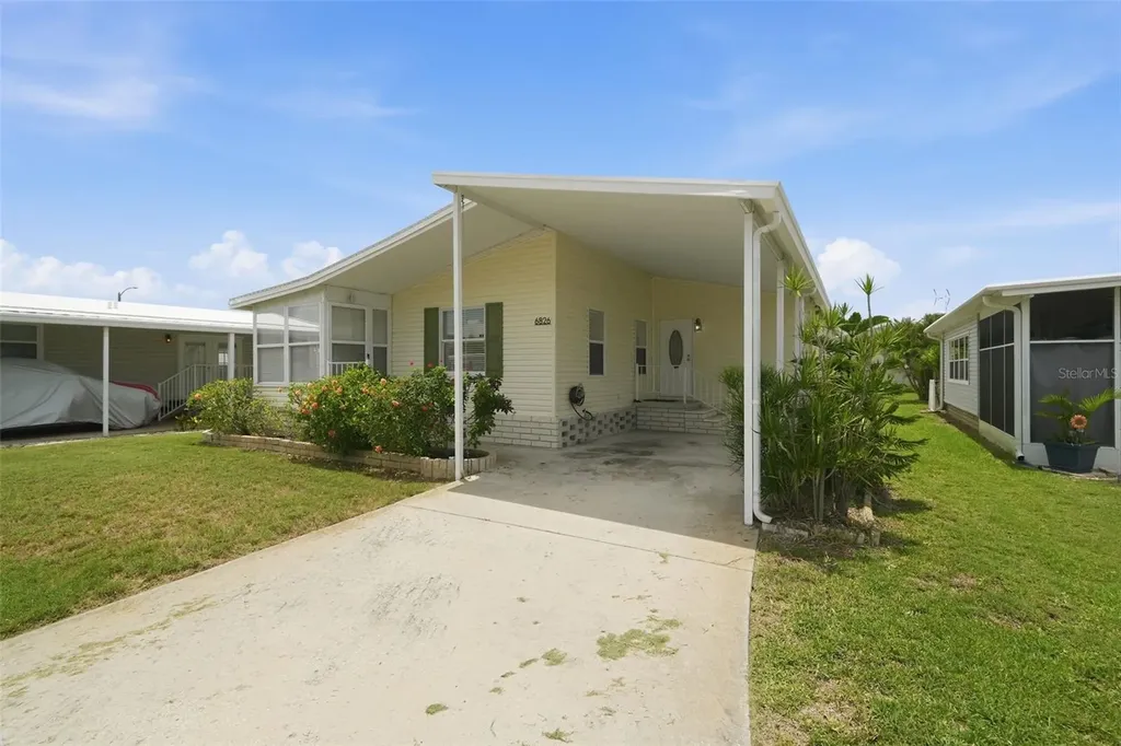 6826 Mount Orange Drive NE St Petersburg FL 33702