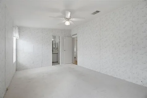 6826 Mount Orange Drive NE St Petersburg FL 33702