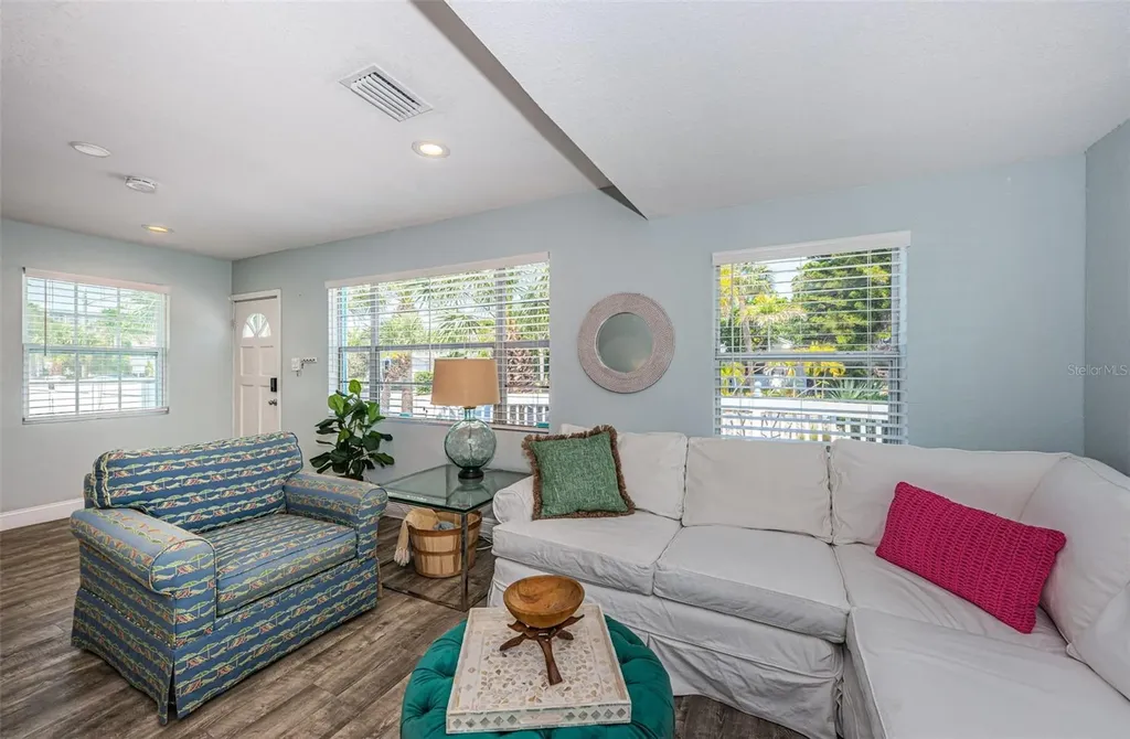 504 70th Avenue St Pete Beach FL 33706