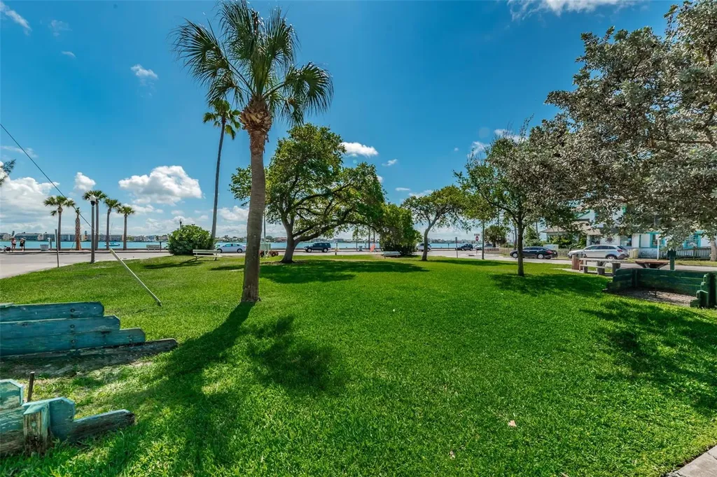 504 70th Avenue St Pete Beach FL 33706