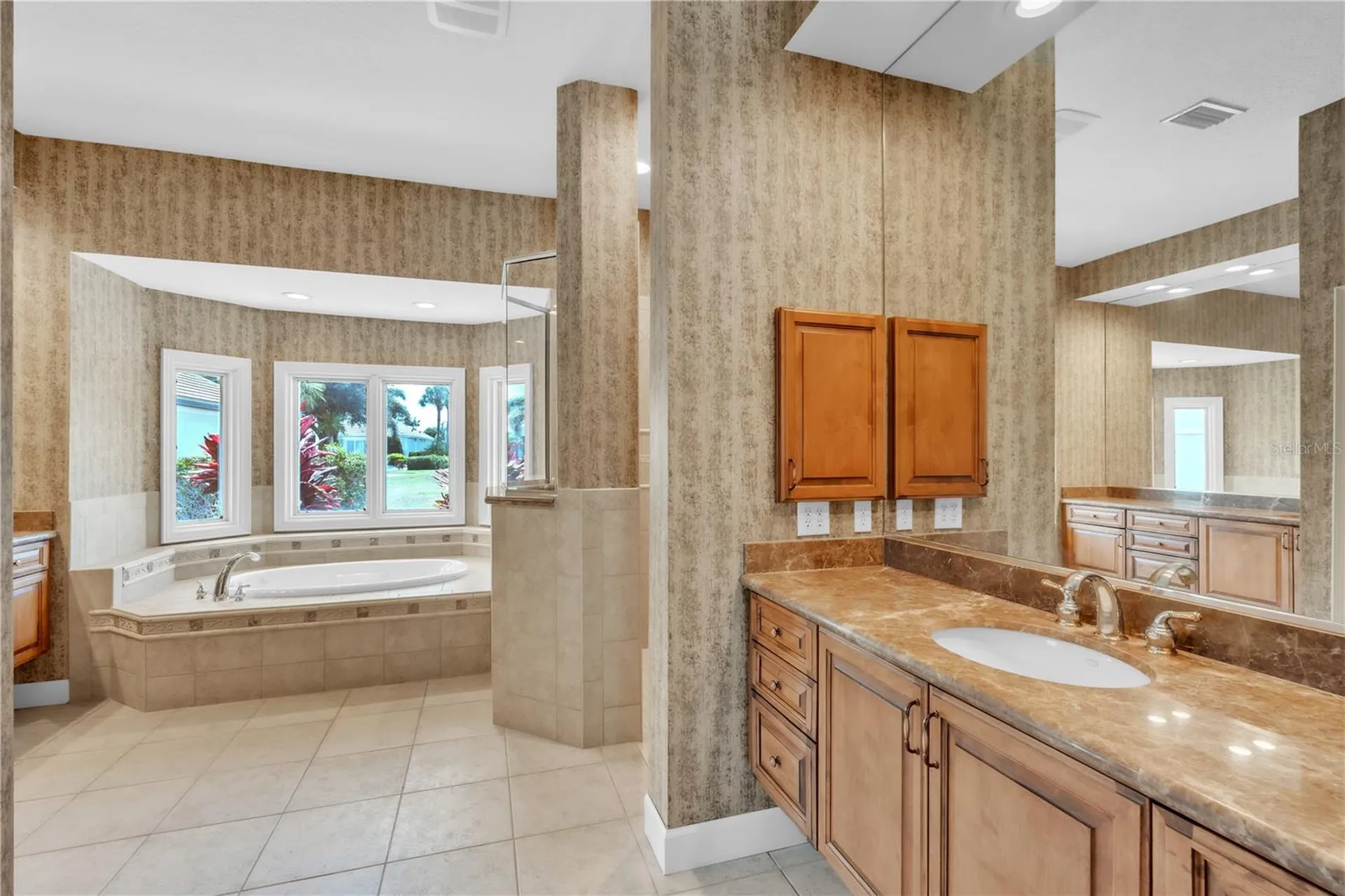 5208 96th Street E Bradenton FL 34211