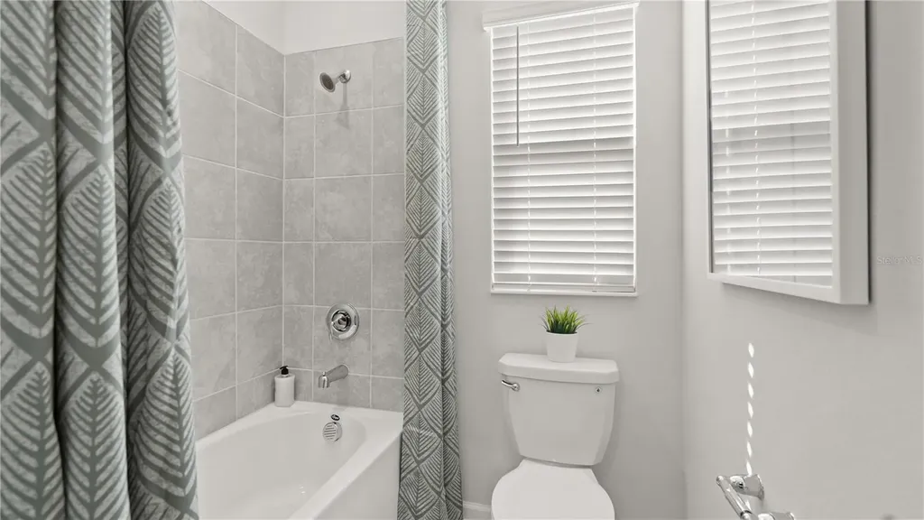 6571 Eastwood Cross Drive Orlando FL 32829