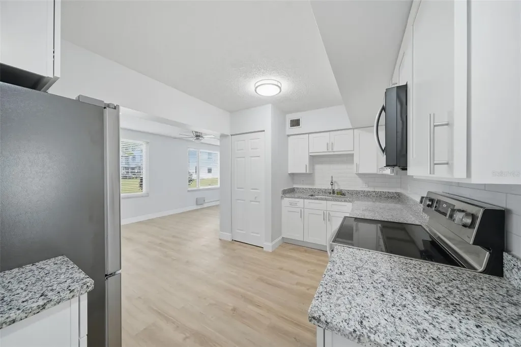 2401 Ecuadorian Way Clearwater FL 33763