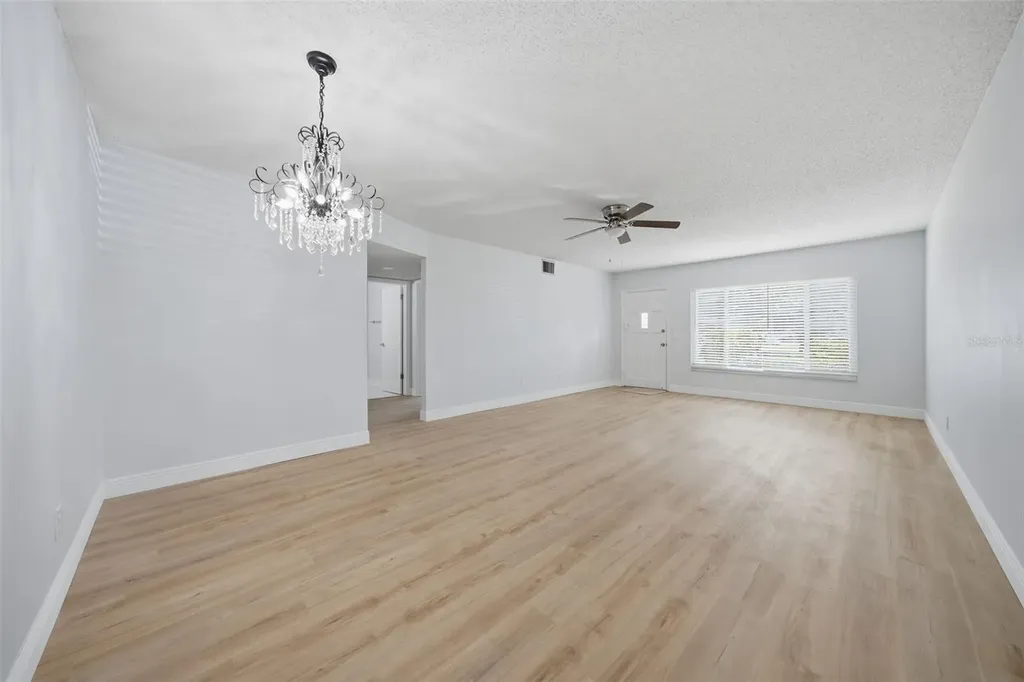 2401 Ecuadorian Way Clearwater FL 33763