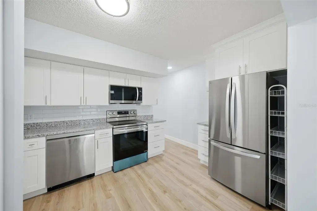 2401 Ecuadorian Way Clearwater FL 33763
