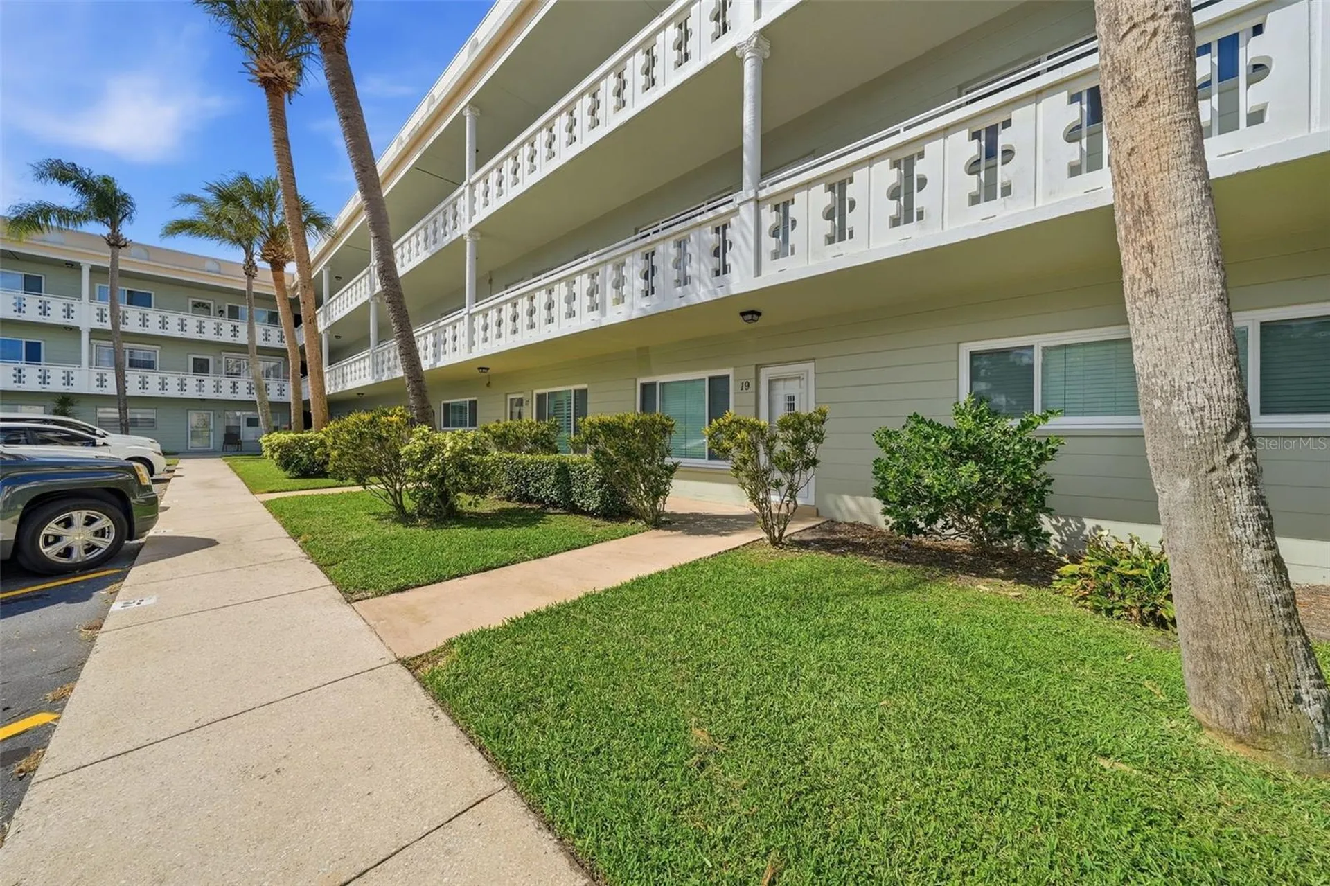 2401 Ecuadorian Way Clearwater FL 33763
