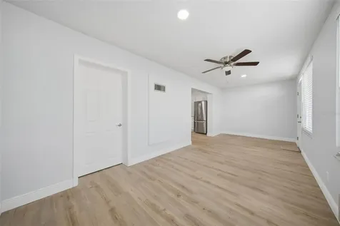 2401 Ecuadorian Way Clearwater FL 33763