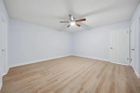 2401 Ecuadorian Way Clearwater FL 33763