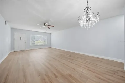 2401 Ecuadorian Way Clearwater FL 33763