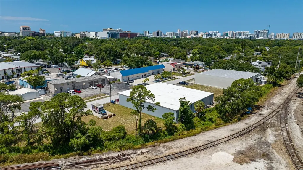 2169 10th Street Sarasota FL 34237