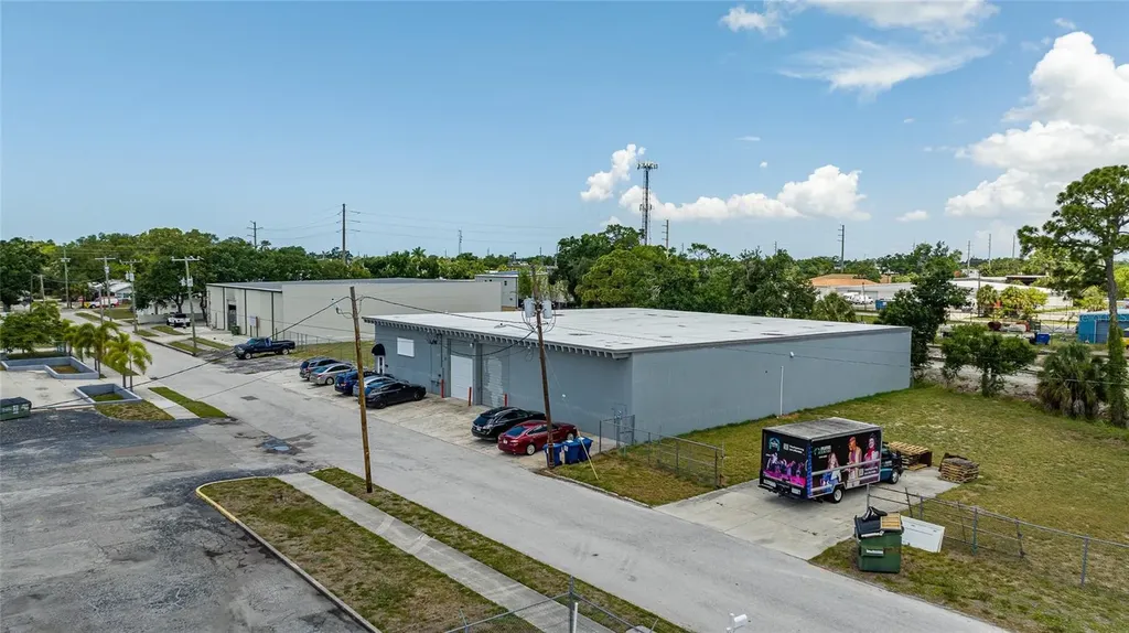 2169 10th Street Sarasota FL 34237