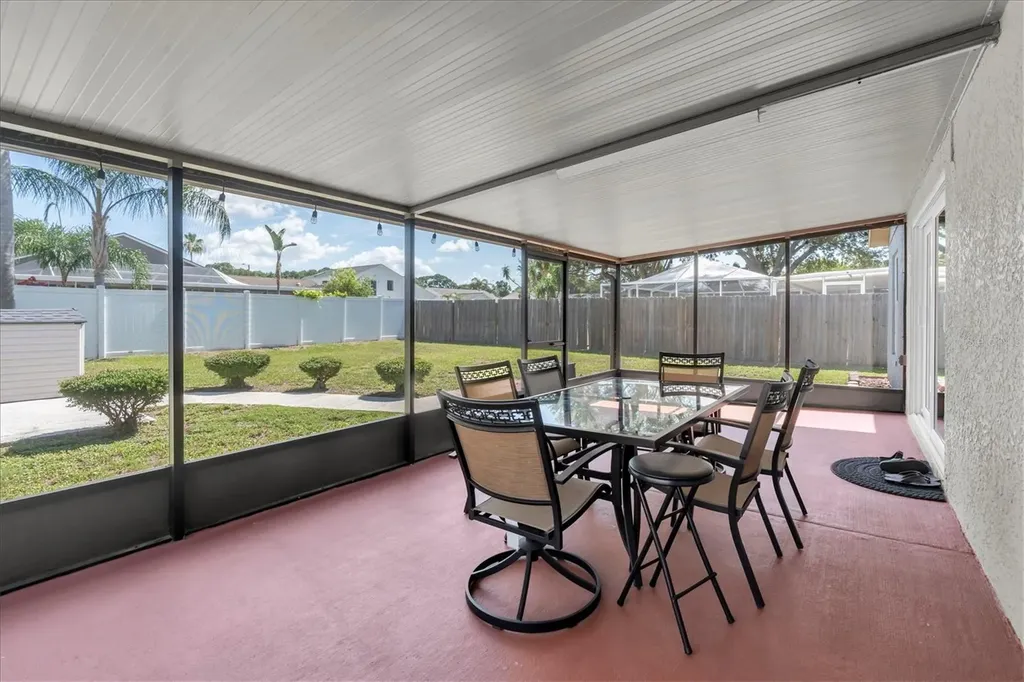 11113 Bloomington Drive Tampa FL 33635