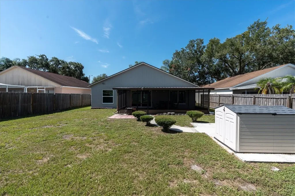 11113 Bloomington Drive Tampa FL 33635