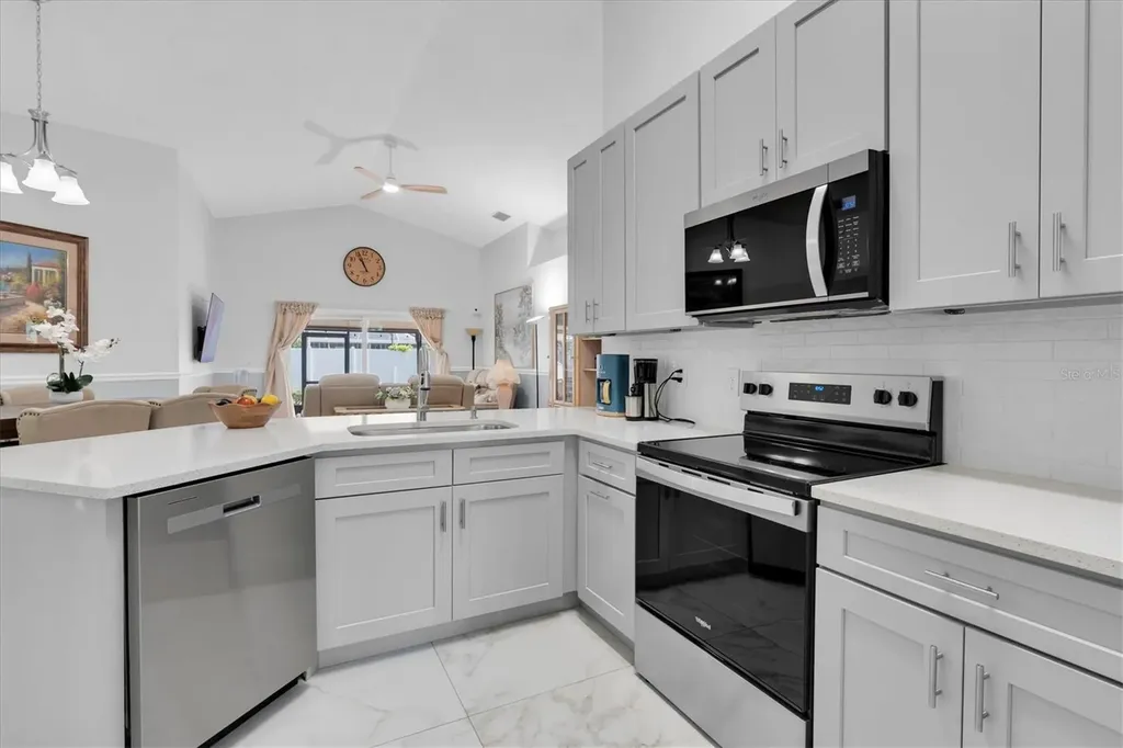 11113 Bloomington Drive Tampa FL 33635