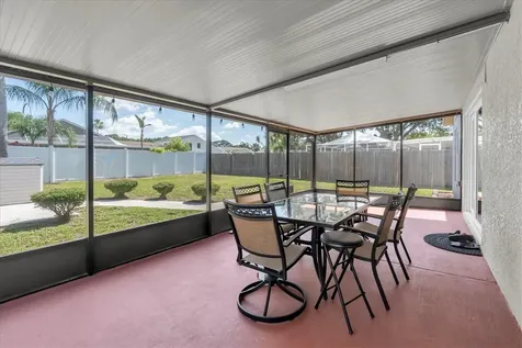 11113 Bloomington Drive Tampa FL 33635