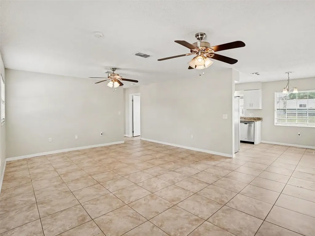 3255 Kelvington Drive Orlando FL 32810