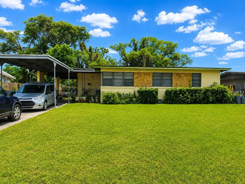 1406 Hialeah Drive Orlando FL 32808