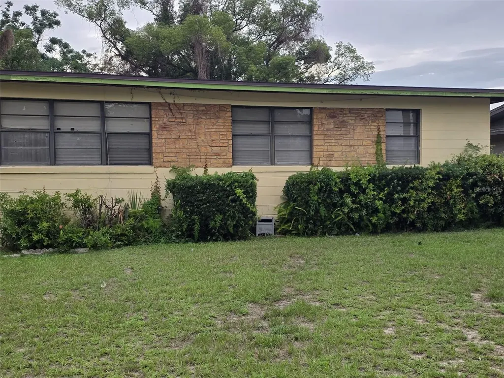1406 Hialeah Drive Orlando FL 32808