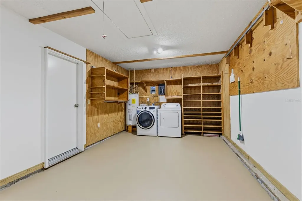208 Avalone Drive Apopka FL 32703