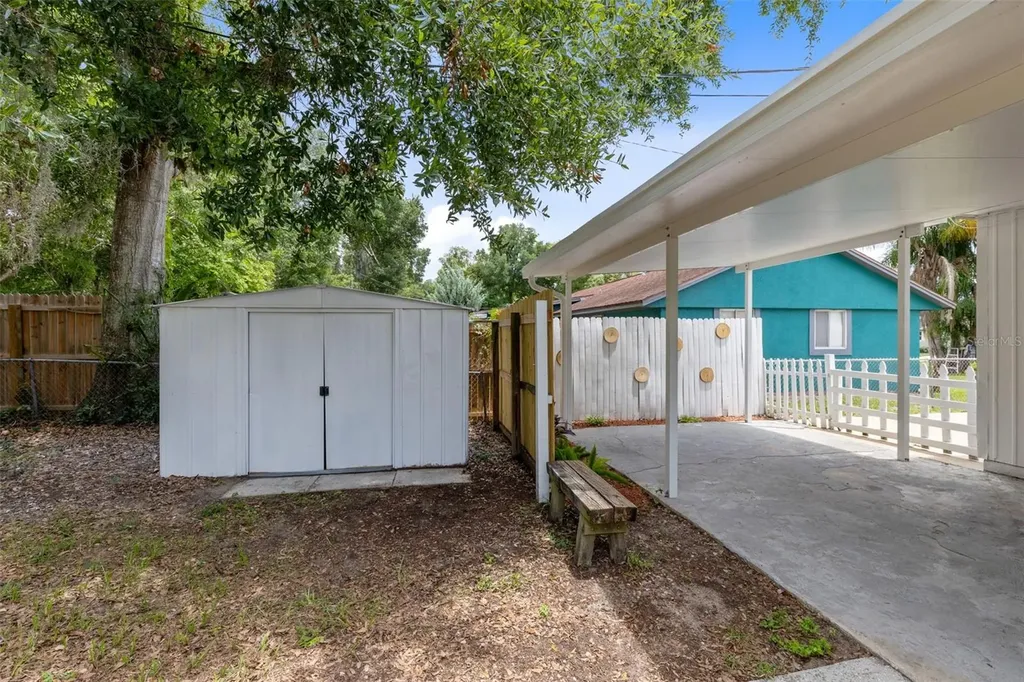 208 Avalone Drive Apopka FL 32703