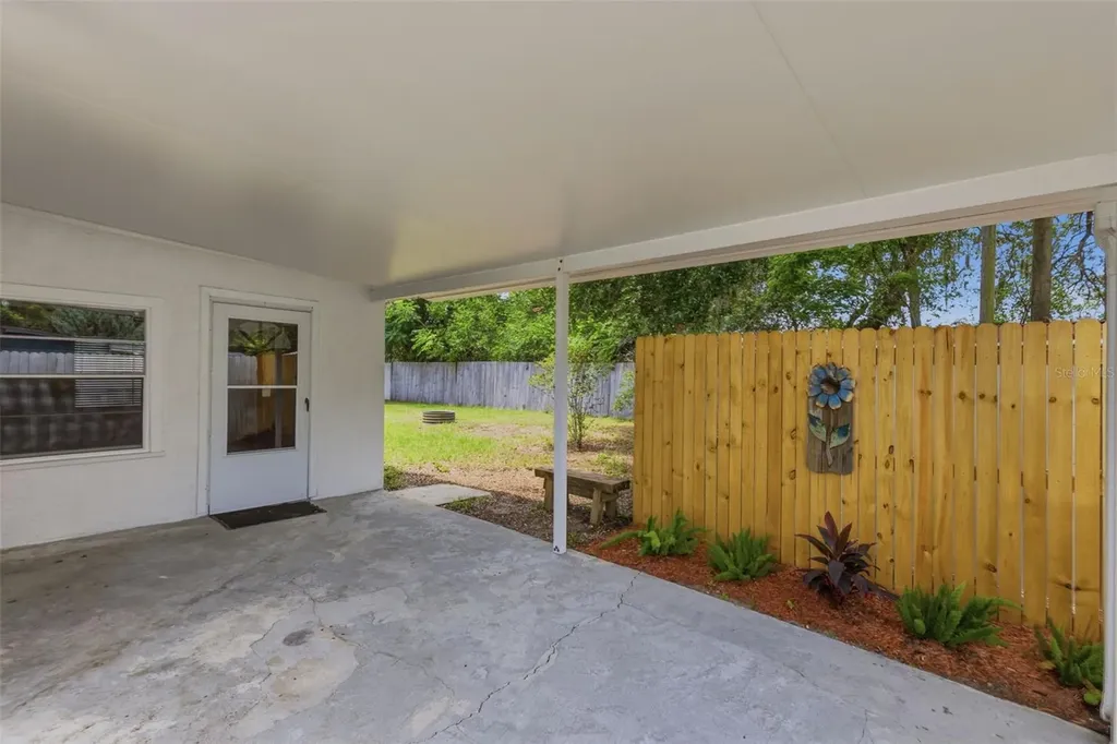 208 Avalone Drive Apopka FL 32703