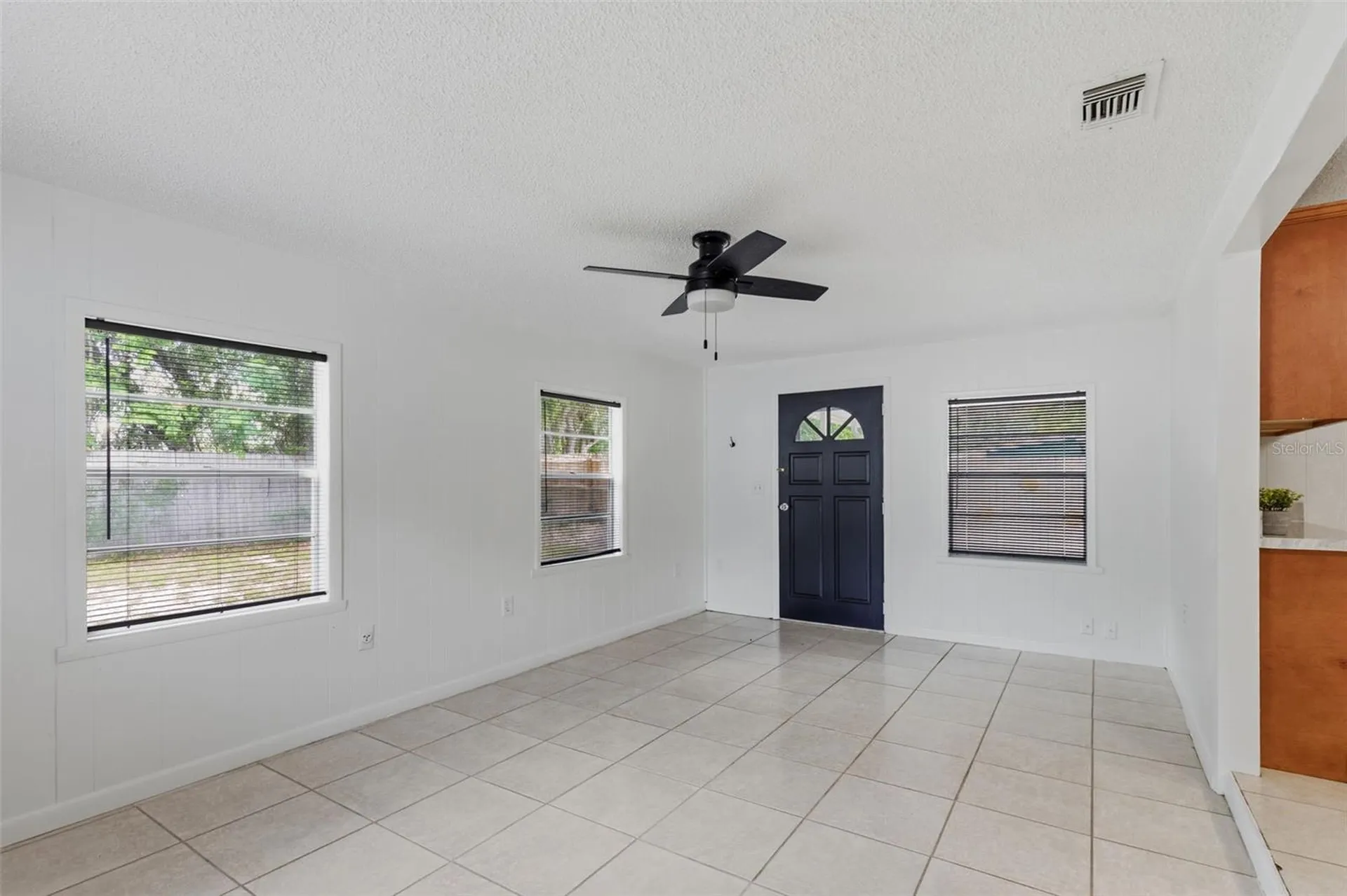 208 Avalone Drive Apopka FL 32703