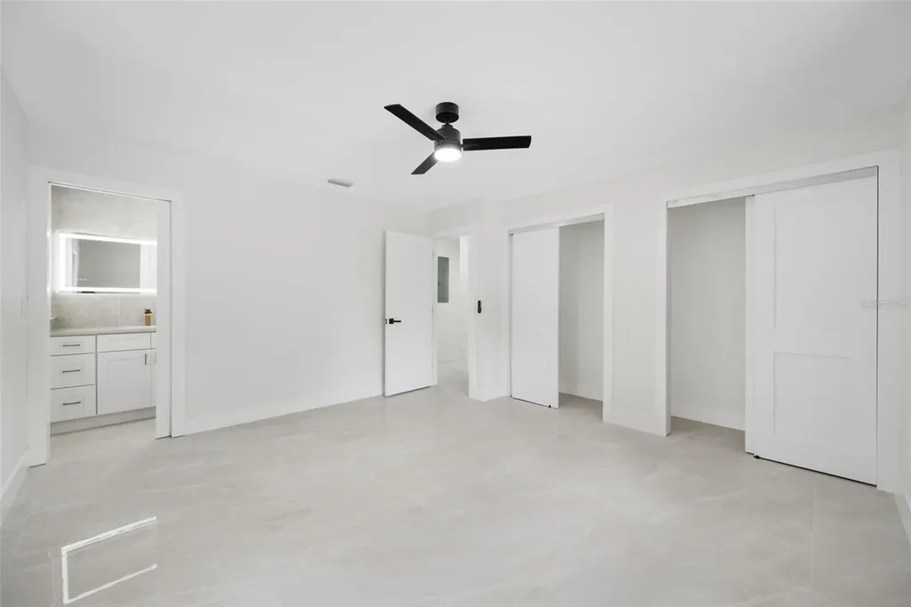 4707 W Paul Avenue Tampa FL 33611