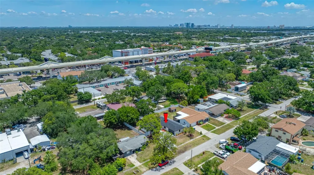 4707 W Paul Avenue Tampa FL 33611